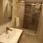 Ber Mai Inci Hotel