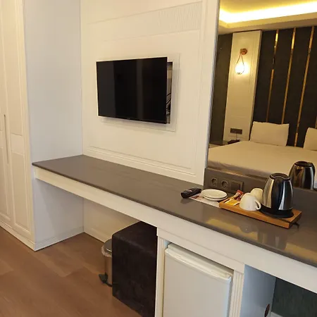 Ber Mai Inci * Αττάλεια